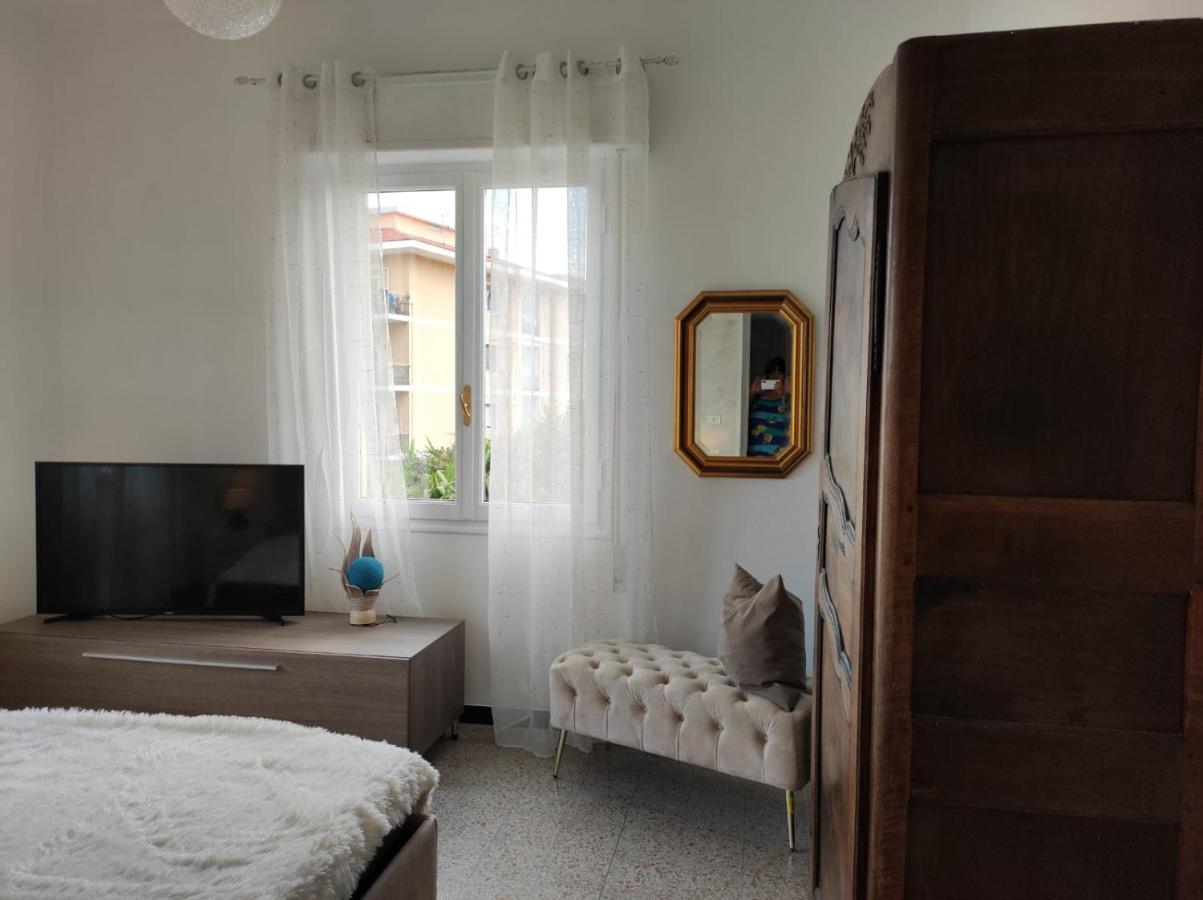 Appartamento Vicino Al Mare Con Parcheggio ริวาลิกูเร ภายนอก รูปภาพ