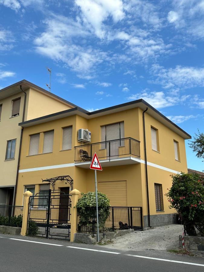 Appartamento Vicino Al Mare Con Parcheggio ริวาลิกูเร ภายนอก รูปภาพ